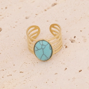 Anello dorato regolabile con motivo luna stella e pietra turchese ovale incastonata