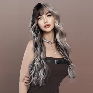 Fashionable long wavy grey ombre wig for women with stylish silver chain necklace