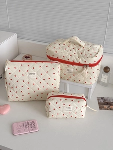 Quilted Cotton Cosmetic Bag Red Heart Pattern Makeup Organizer Zipper Toiletry Storage Pouch Women Girls Sweet Cute Travel