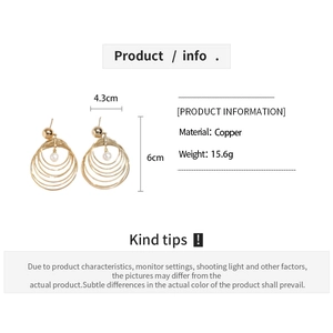 Detailed infographic of gold layered pearl earrings showing 4.3cm by 6cm dimensions