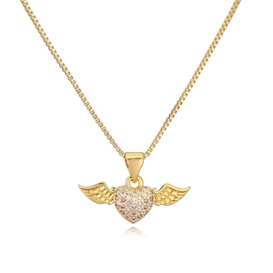 Collana con cuore dorato e ali di zircone rosa e bianco su catena a scatola