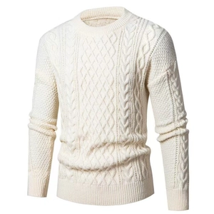 Maglione da uomo in maglia a trecce color crema con girocollo e trama classica intrecciata