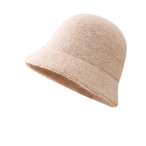 Chapeau cloche beige en laine mélangée pour femme avec texture pelucheuse chaude pour l'hiver