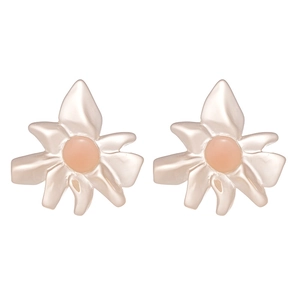 Fresh resin flower stud earrings with cream white petals and soft coral pink centers