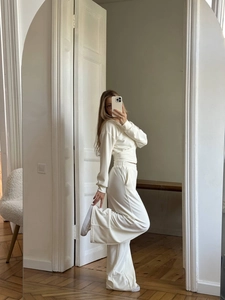 Ensemble survêtement femme blanc en coton avec sweat à capuche et pantalon large