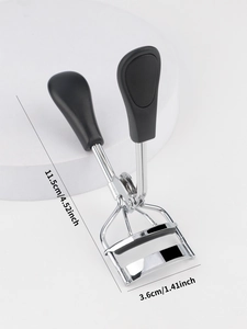 Detailed view of ergonomic eyelash curler with dimensions 11.5cm length and 3.6cm width