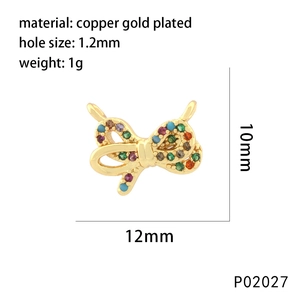 Vergoldeter Schleifenanhänger aus Kupfer mit bunten Zirkonia für Schmuck, 12mm x 10mm