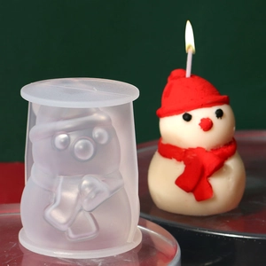 Stampo in silicone per candela pupazzo di neve fai da te e candela finita con sciarpa