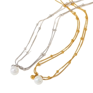 Double-layered stainless steel necklace with pearl pendant in gold and silver finish