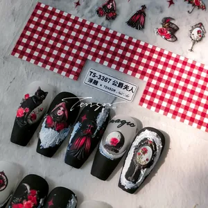 Vue détaillée de stickers ongles gothiques en relief avec motifs chat et rose