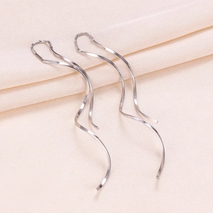 Elegant S925 sterling silver long spiral drop earrings with modern geometric tassel design