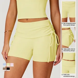 Damen Yoga-Shorts mit umklappbarem Bund und seitlichem Kordelzug in hellem Gelb
