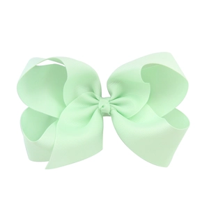 Detalle del lazo para el pelo de 6 pulgadas verde menta en cinta de grosgrain acanalada