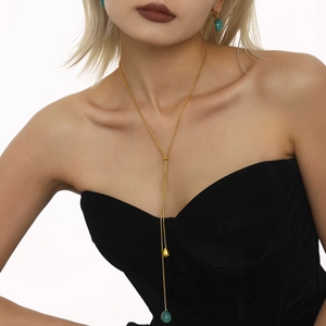 Elegant 18K gold-plated adjustable tassel necklace with green teardrop stones