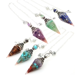 Sechser-Set Hexagonal-Kristall-Pendel mit Harzfüllung und silberner Metallkette