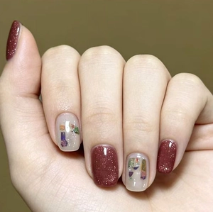 Short Round Press On Nails Red Glitter Christmas Cartoon Town Pattern Full Cover Artificial Nails Sweet Winter Style Women
