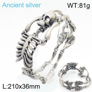 Macro detail of ancient silver gothic skeleton bracelet showing dimensions 210x36mm and 81g