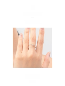 Detailed close-up of S925 sterling silver leaf ring featuring micro-set zircon accents
