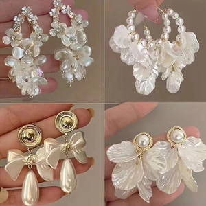 Flower Artificial Pearl Drop Earrings With 925 Sterling Silver Earring Post Alloy Rhinestone Tassel French Style For Women Elegance