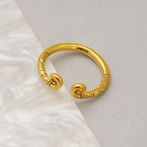 Vintage Monkey King Golden Hoop Ring 18K Gold Plated Stainless Steel Adjustable Open Band Retro Cloud Carved Filigree Jewelry