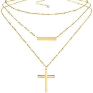 Collana a tre strati in acciaio inossidabile dorato con croce e perline