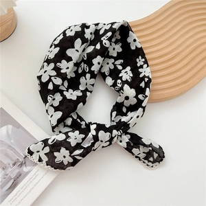 Floral cotton neck scarf in black with white flower print and delicate lace trim