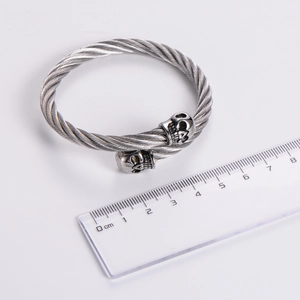 Punk style 304 stainless steel skull cable wire open cuff bracelet for men in silver