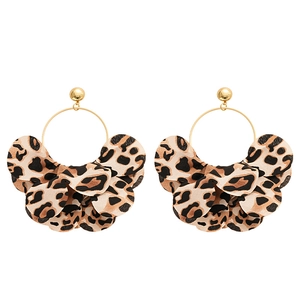 Retro leopard print petal hoop earrings with gold metal studs for women's fashion