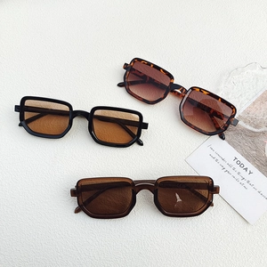 Vintage small frame polygon sunglasses in tortoise, black and tea brown gradient colors