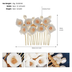 Detail showing dimensions and macro views of white flower hair comb with imitation pearls