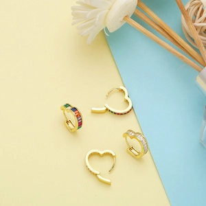 Fashionable gold heart hoop earrings with rainbow and clear zircon stone settings