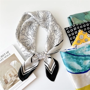 Elegant Square Scarf For Women Polyester Satin Satin Like Floral Print Neck Hair Band Headwrap Fashion Accessory