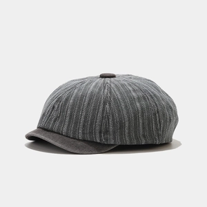 Berretto newsboy grigio scuro con gessato bianco e dettaglio visiera marrone scuro