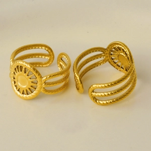 Bagues vintage en acier doré 18k motif soleil avec anneau triple rangée texturé