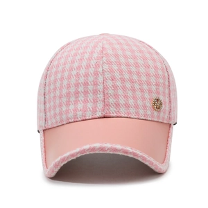 Casquette de baseball pied-de-poule rose et blanc avec visière en similicuir