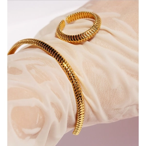 Niche Stylish Gold Plated Copper Ribbed Texture Open Bracelet Adjustable Ring Hoop Earrings Set For Women Daily Fashion