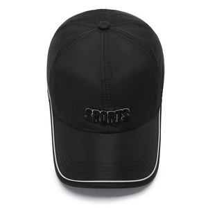 Schwarze atmungsaktive Sport-Baseballkappe mit 3D-Sportstickerei und reflektierendem Rand
