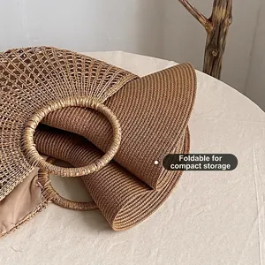 Sac à main en paille tressée avec anses rondes, design pliable idéal pour la plage été