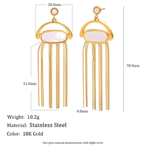 Boucles d'oreilles en acier doré 18 carats avec pampilles coquille et dimensions