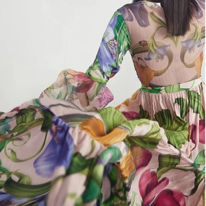 Ensemble maillot de bain col en V avec imprimé fleuri et manches longues bouffantes