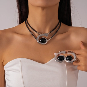 Bijoux Alliage Résine Avec Tige Boucle Oreille Argent Pendentif Spirale Géométrique Collier Corde Double Couche Vintage