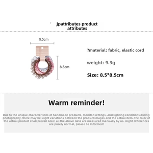 Détails du lot d'élastiques en dentelle, dimensions 8,5x8,5 cm et poids léger de 9,3 g