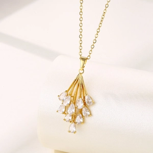 Elegante Collana Con Pendente A Forma Di Ventaglio In Acciaio Inossidabile Placcato Oro Con Zircone Catena Per Clavicola Gioielli Minimalisti