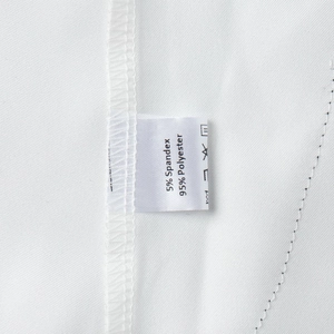 Vue détaillée de l'étiquette d'entretien indiquant 95% polyester et 5% élasthanne tissu