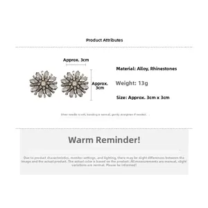 Detailed size chart for rhinestone flower earrings with 3cm x 3cm dimensions and weight info