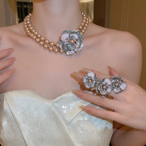 Vintage floral jewelry set with champagne pearl necklace and matching enamel ring for women