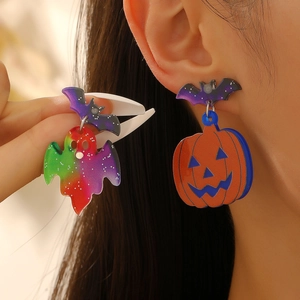 Ακρυλικά σκουλαρίκια Halloween με σχέδια νυχτερίδας και κολοκύθας σε μοντέλο