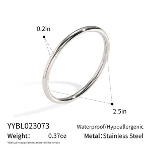 Detailed dimensions of stainless steel bangle featuring 0.5cm width and 6.36cm diameter