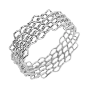 Macro detail of a silver mesh woven ring featuring a hollow lattice structure in 304 steel