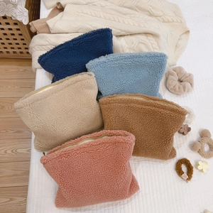 Plush Cosmetic Bag Lamb Wool Soft Makeup Organizer Travel Toiletry Pouch Solid Color Handbag Zipper Closure Portable
